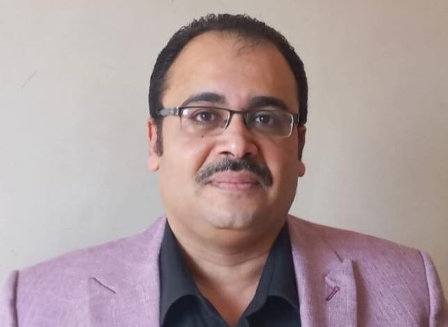 الكاتب الصحفي إبراهيم ىشعبان